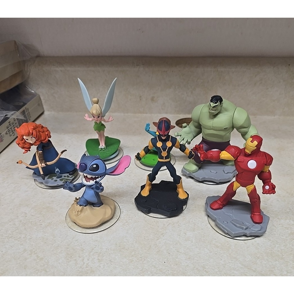 Lot of 7 Disney‎ Infinity 2.0 Portal Base Pad Tinker Bell Stitch Action Figures